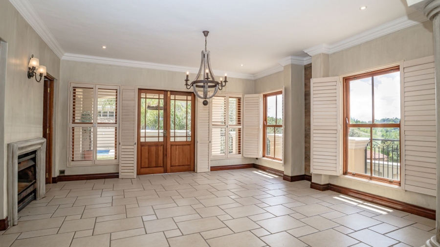 5 Bedroom Property for Sale in Waterkloof Ridge Gauteng