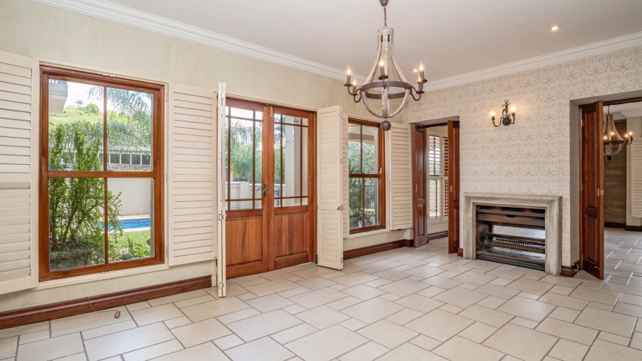 5 Bedroom Property for Sale in Waterkloof Ridge Gauteng