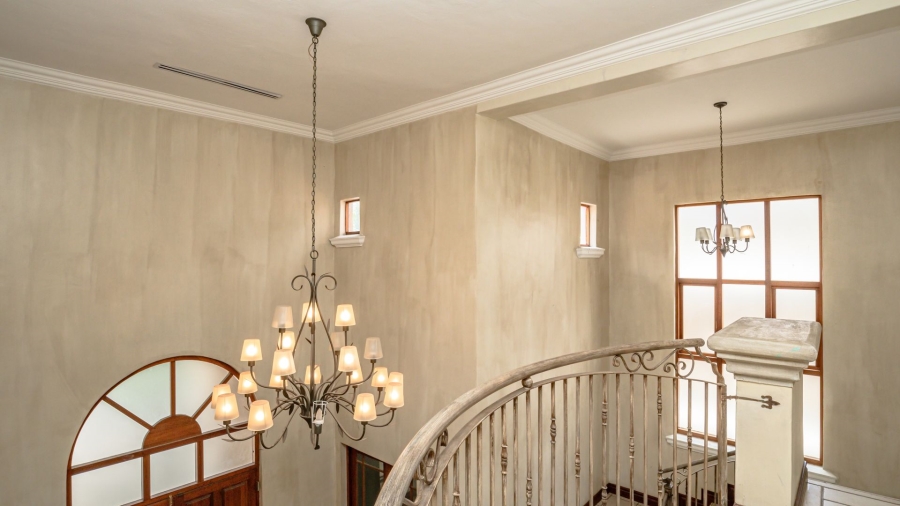 5 Bedroom Property for Sale in Waterkloof Ridge Gauteng