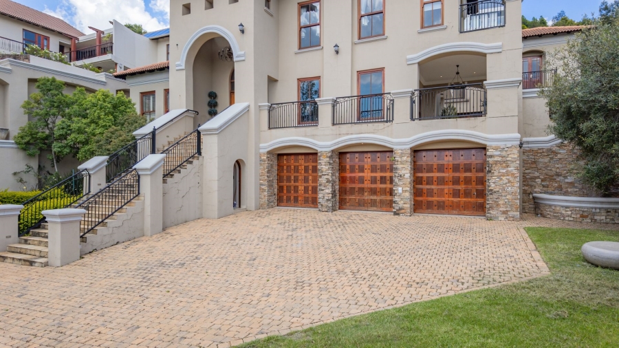 To Let 5 Bedroom Property for Rent in Waterkloof Ridge Gauteng