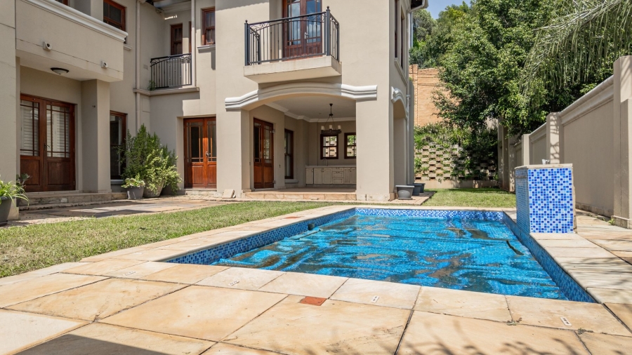 To Let 5 Bedroom Property for Rent in Waterkloof Ridge Gauteng