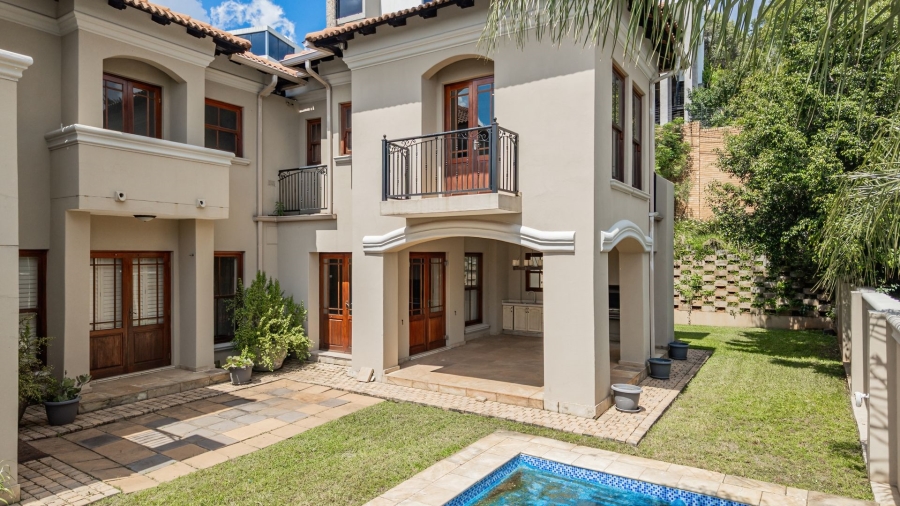 To Let 5 Bedroom Property for Rent in Waterkloof Ridge Gauteng