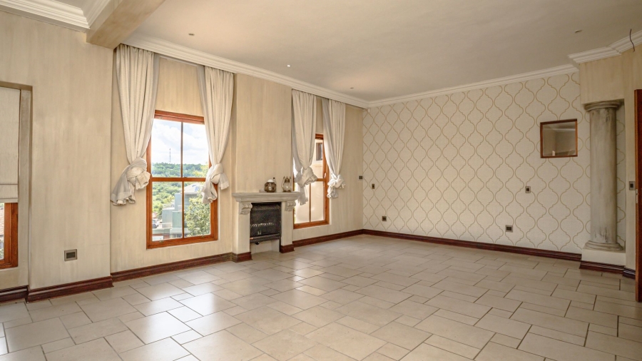 To Let 5 Bedroom Property for Rent in Waterkloof Ridge Gauteng