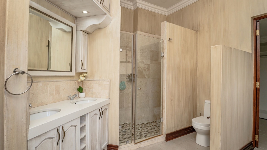 To Let 5 Bedroom Property for Rent in Waterkloof Ridge Gauteng