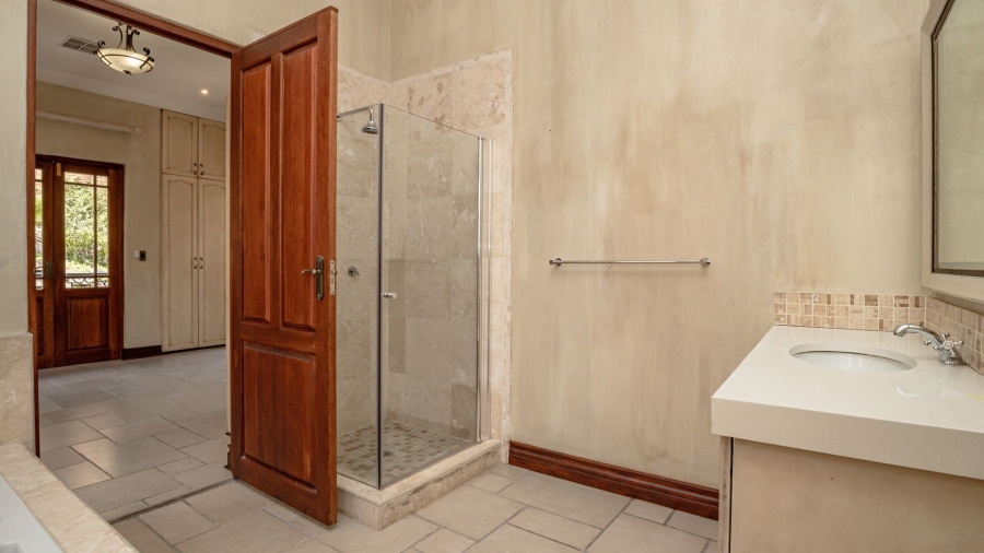 To Let 5 Bedroom Property for Rent in Waterkloof Ridge Gauteng