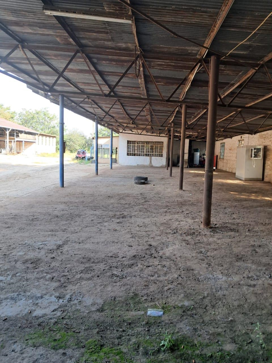 4 Bedroom Property for Sale in Knoppieslaagte Gauteng