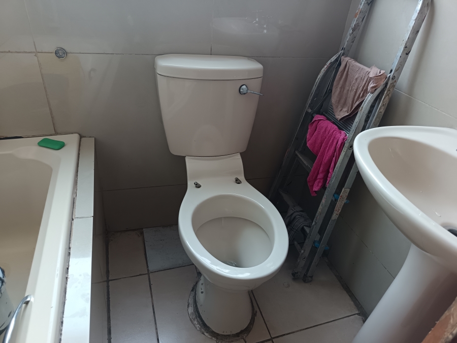 To Let 2 Bedroom Property for Rent in Kaalfontein Gauteng