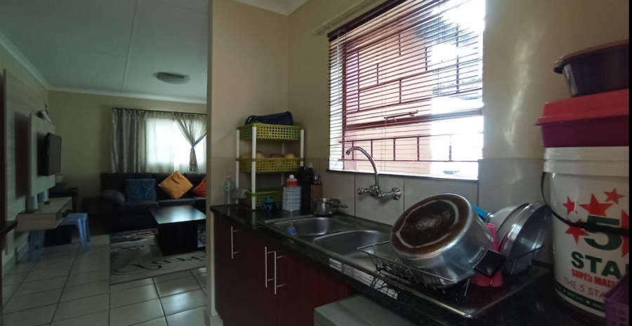 3 Bedroom Property for Sale in Kosmosdal Gauteng