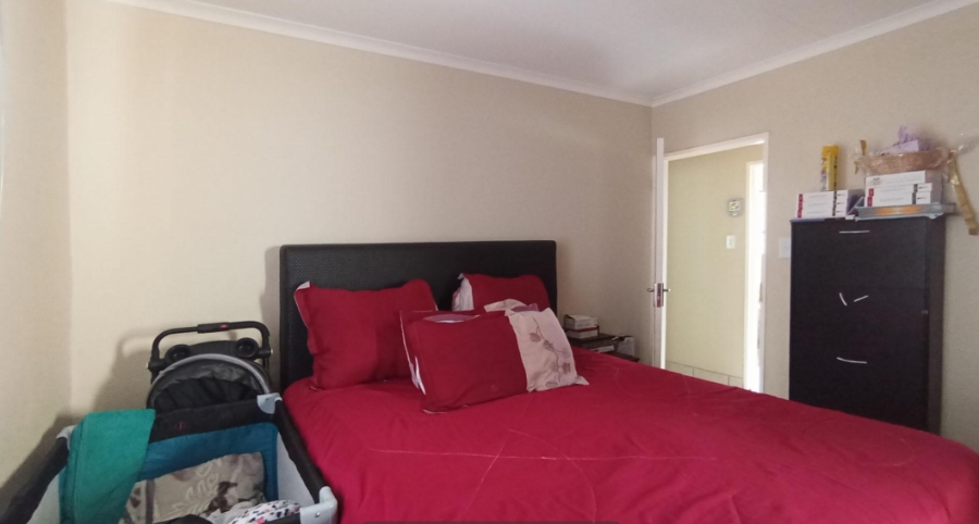 3 Bedroom Property for Sale in Kosmosdal Gauteng