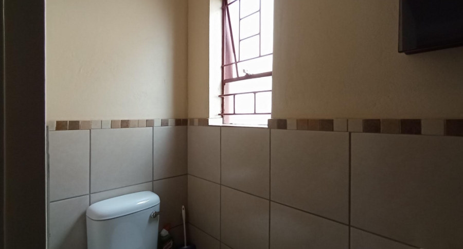3 Bedroom Property for Sale in Kosmosdal Gauteng