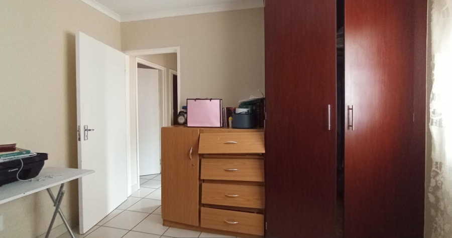 3 Bedroom Property for Sale in Kosmosdal Gauteng
