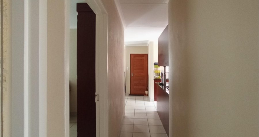 3 Bedroom Property for Sale in Kosmosdal Gauteng