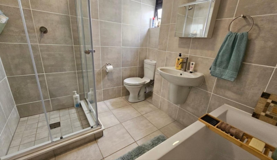 1 Bedroom Property for Sale in Mooikloof Glen Gauteng