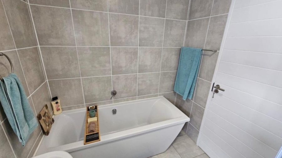 1 Bedroom Property for Sale in Mooikloof Glen Gauteng