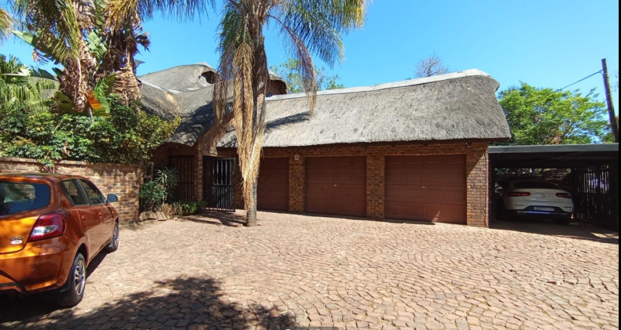 6 Bedroom Property for Sale in Moreleta Park Gauteng