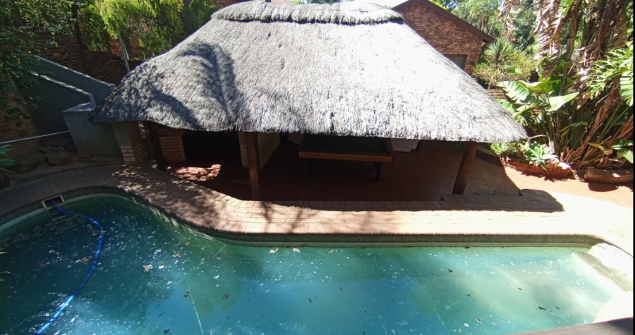 6 Bedroom Property for Sale in Moreleta Park Gauteng