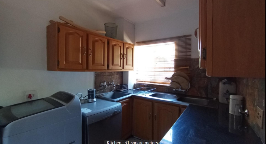 6 Bedroom Property for Sale in Moreleta Park Gauteng