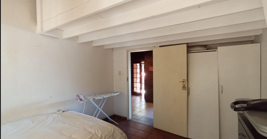 6 Bedroom Property for Sale in Moreleta Park Gauteng