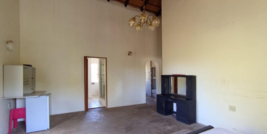 6 Bedroom Property for Sale in Moreleta Park Gauteng