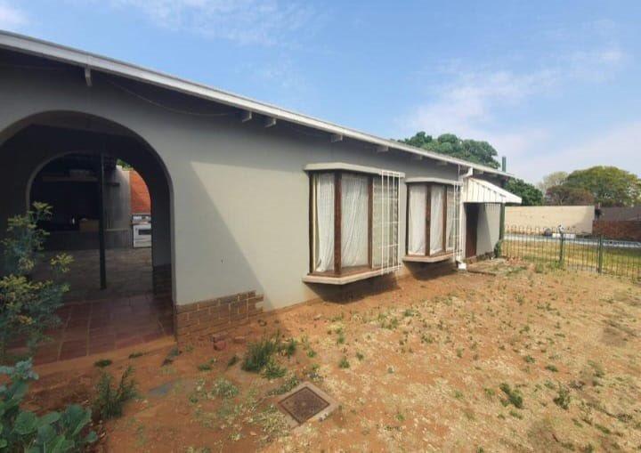4 Bedroom Property for Sale in Muckleneuk Gauteng