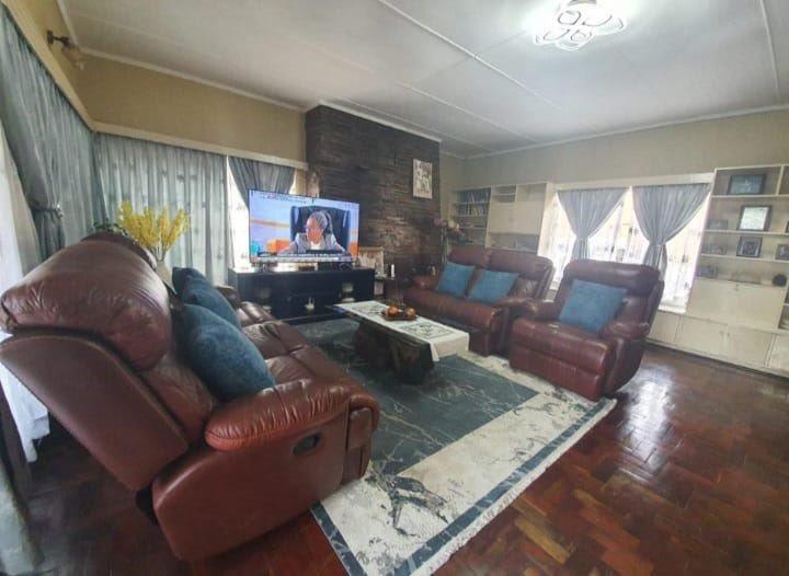 4 Bedroom Property for Sale in Muckleneuk Gauteng