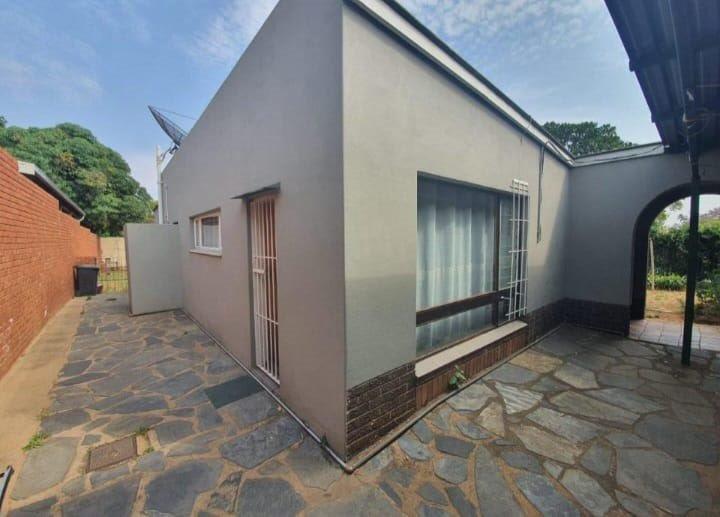 4 Bedroom Property for Sale in Muckleneuk Gauteng