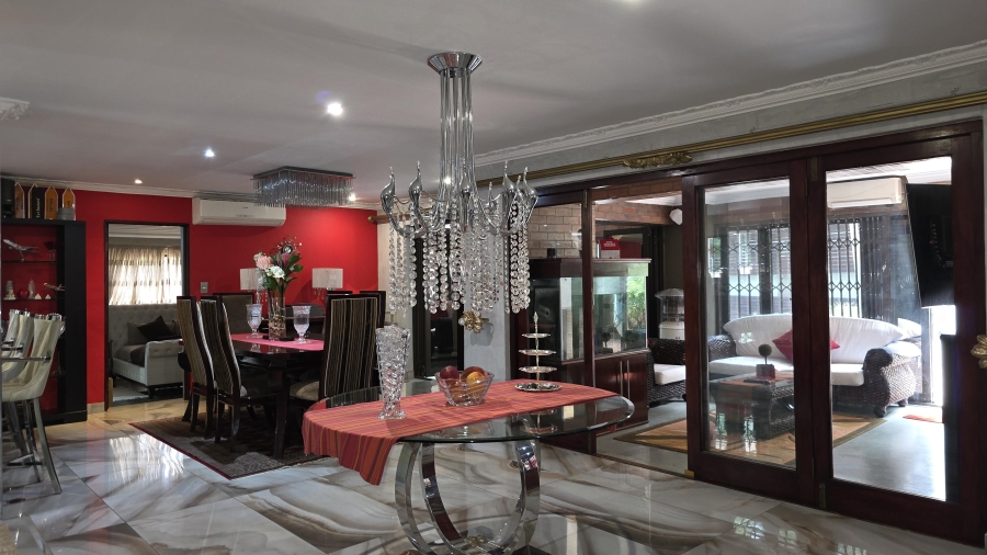 6 Bedroom Property for Sale in Raslouw Gauteng