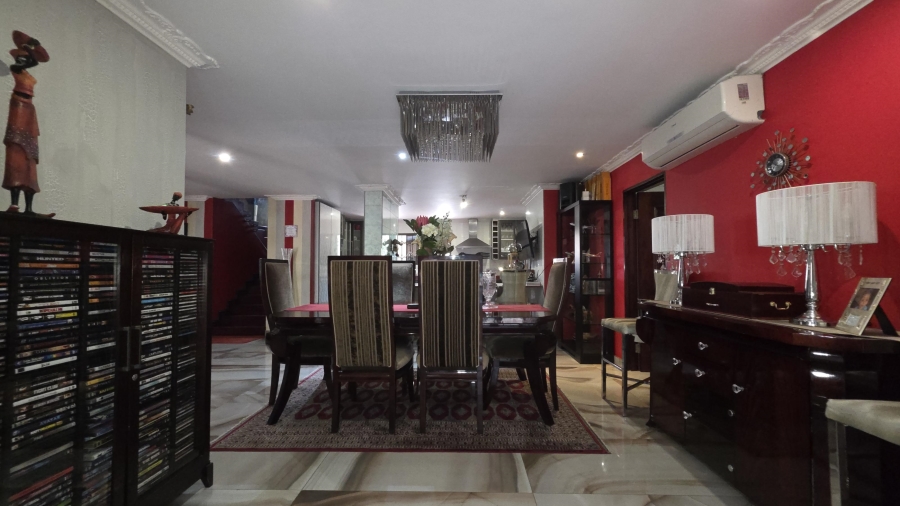 6 Bedroom Property for Sale in Raslouw Gauteng