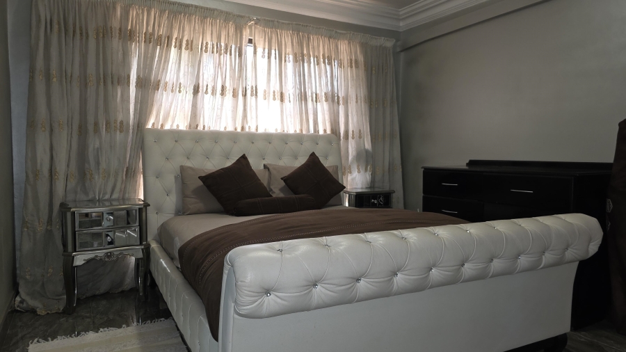 6 Bedroom Property for Sale in Raslouw Gauteng