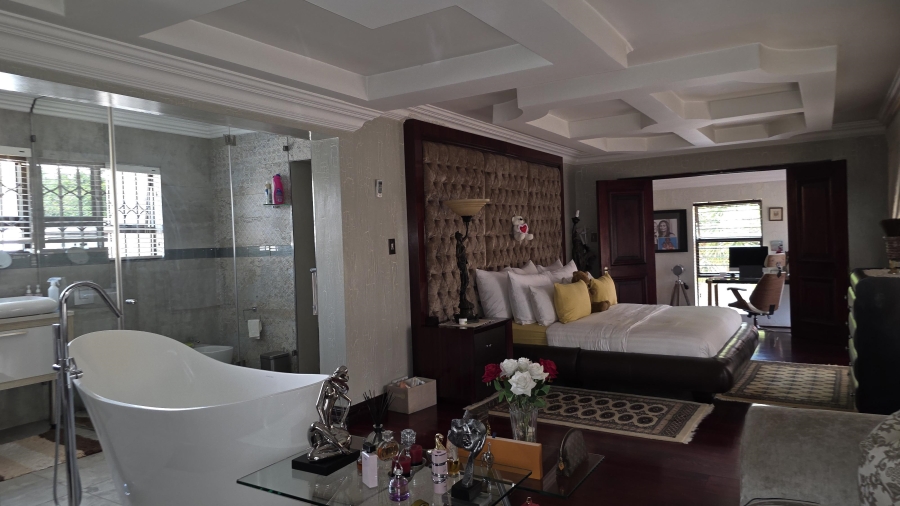 6 Bedroom Property for Sale in Raslouw Gauteng