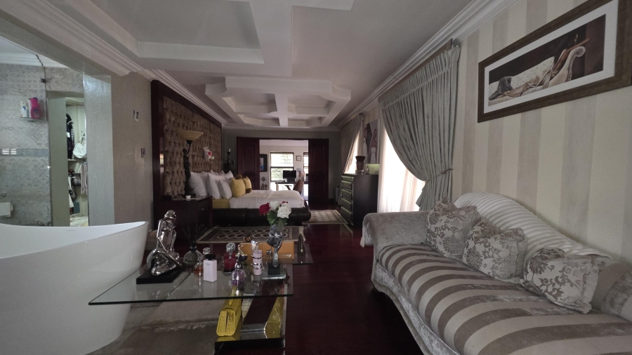 6 Bedroom Property for Sale in Raslouw Gauteng