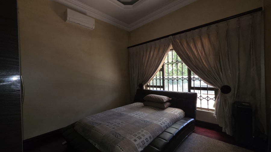 6 Bedroom Property for Sale in Raslouw Gauteng