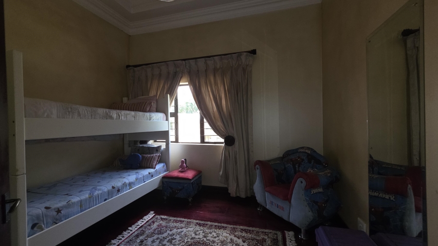 6 Bedroom Property for Sale in Raslouw Gauteng