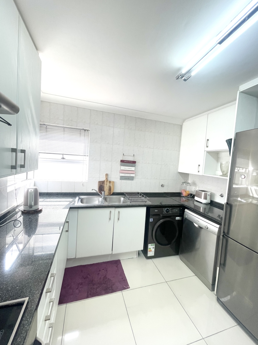 2 Bedroom Property for Sale in Morningside Gauteng