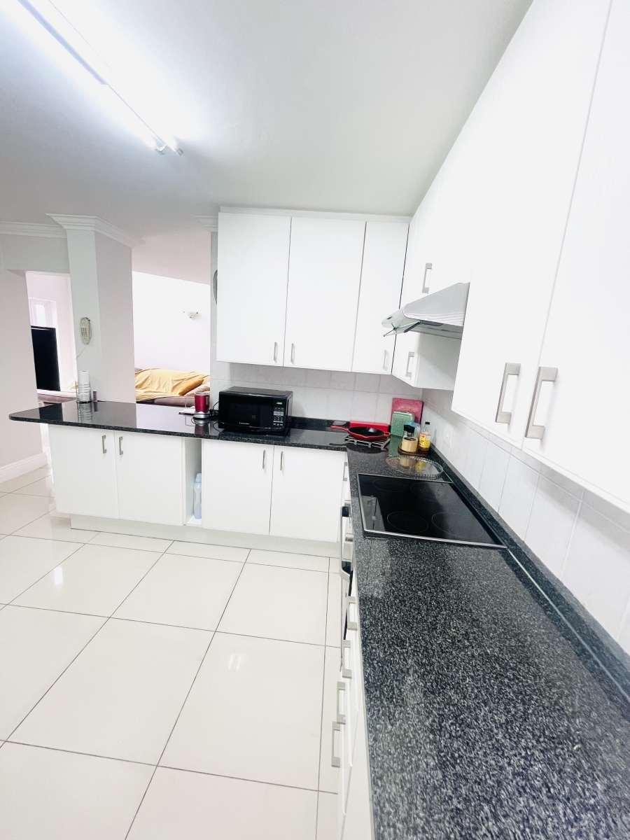 2 Bedroom Property for Sale in Morningside Gauteng