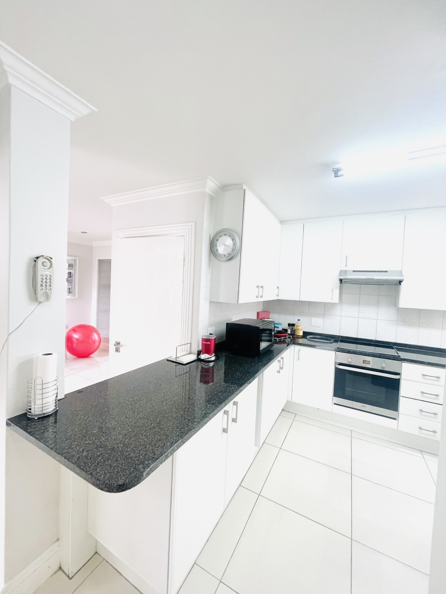 2 Bedroom Property for Sale in Morningside Gauteng