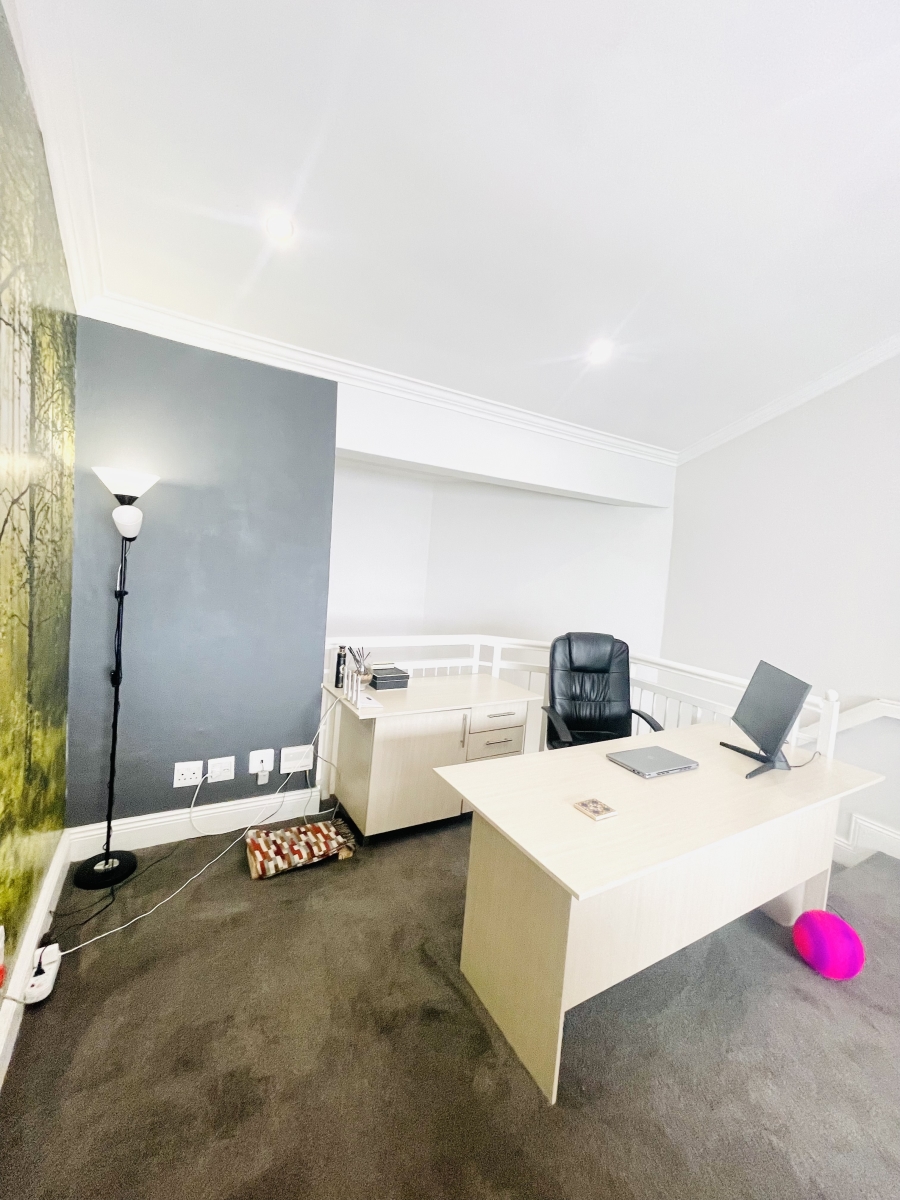 2 Bedroom Property for Sale in Morningside Gauteng