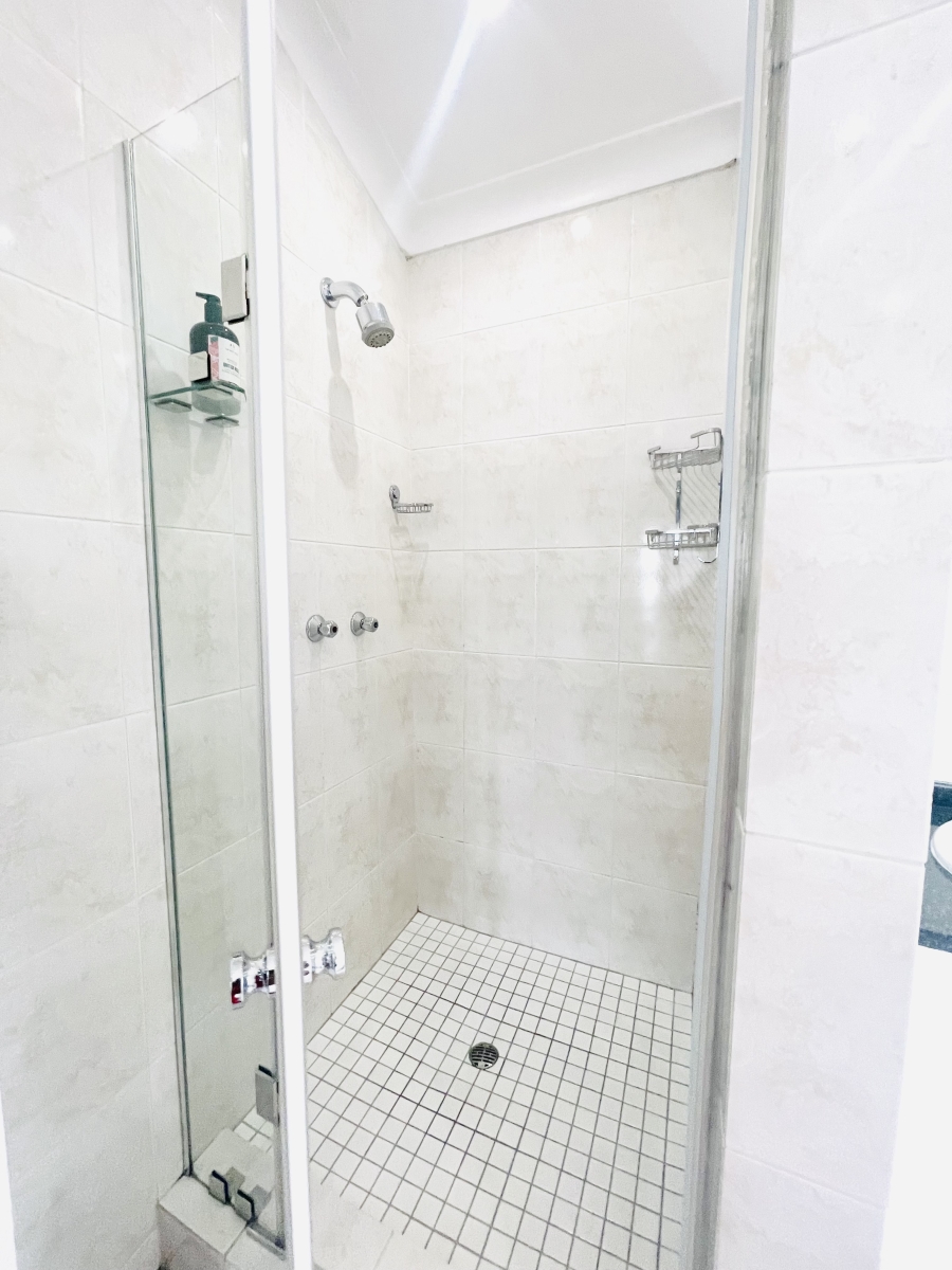 2 Bedroom Property for Sale in Morningside Gauteng