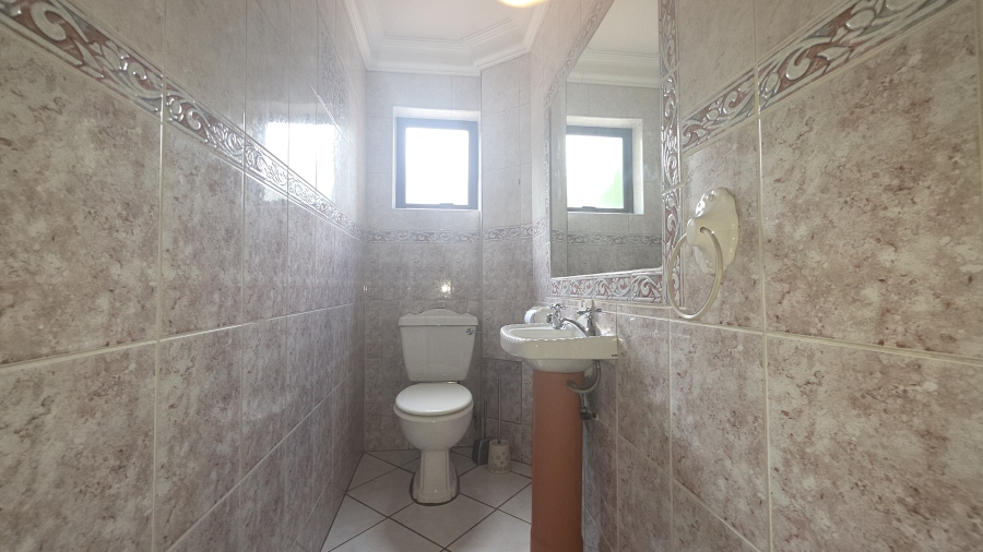 To Let 4 Bedroom Property for Rent in Eldo Glen Gauteng