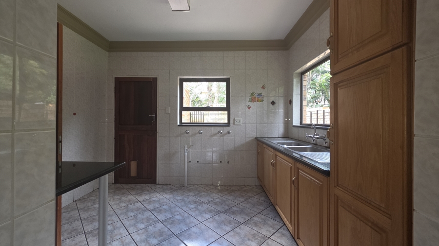 To Let 4 Bedroom Property for Rent in Eldo Glen Gauteng