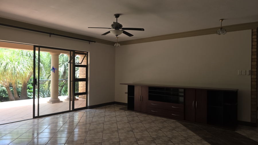 To Let 4 Bedroom Property for Rent in Eldo Glen Gauteng