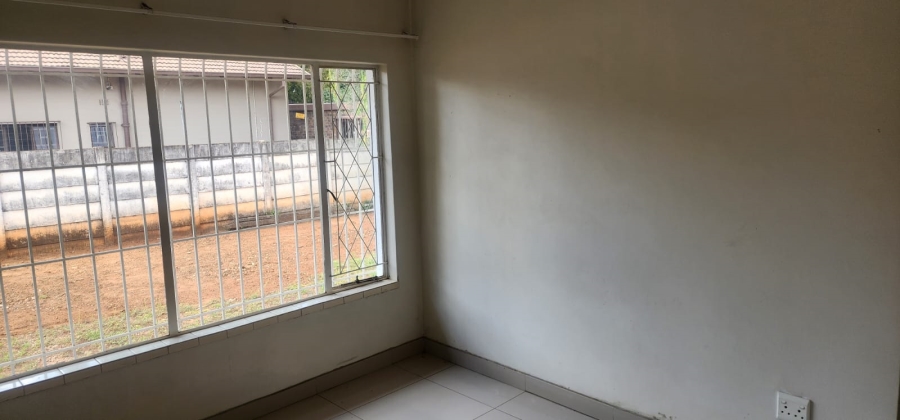 To Let 6 Bedroom Property for Rent in Clubview Gauteng