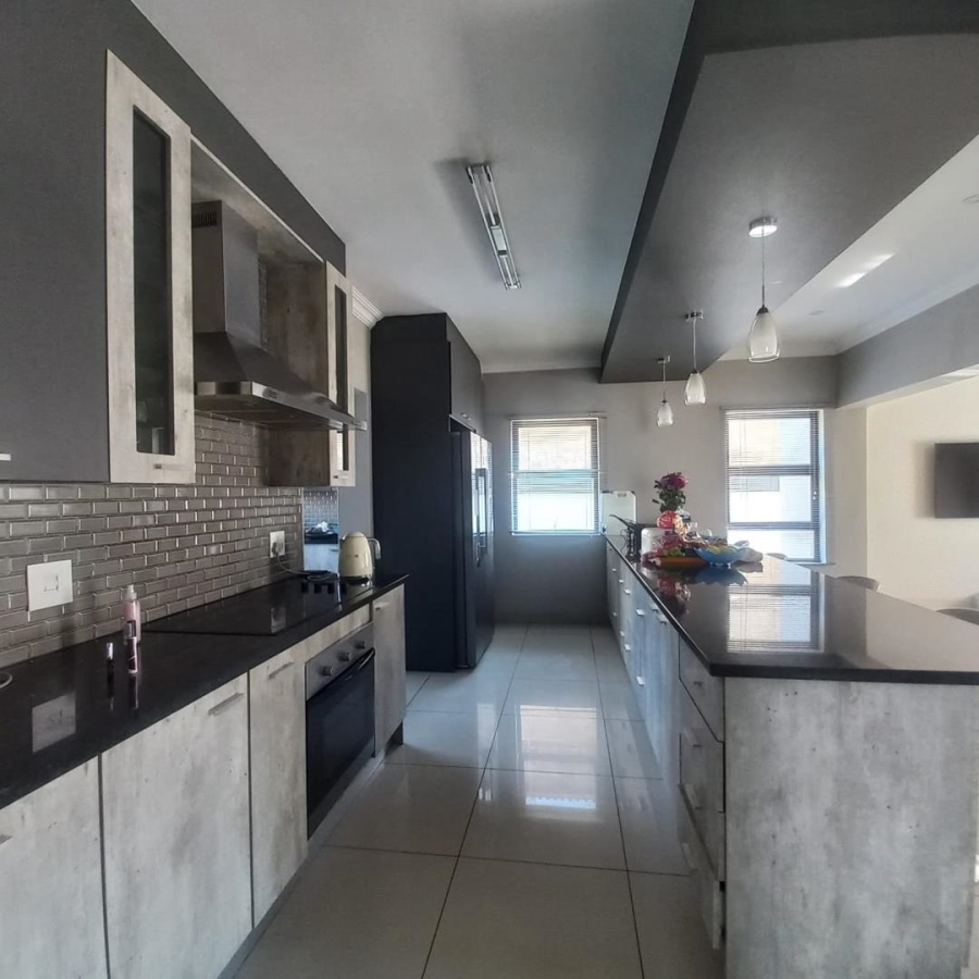 4 Bedroom Property for Sale in Derdepoort Gauteng