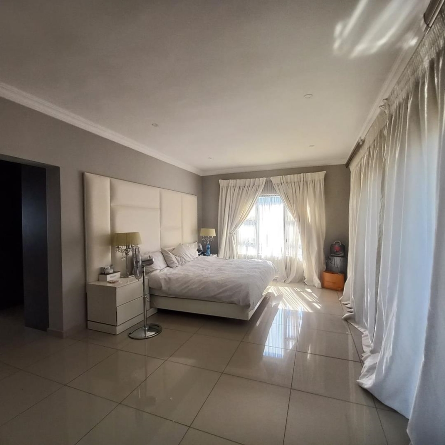 4 Bedroom Property for Sale in Derdepoort Gauteng