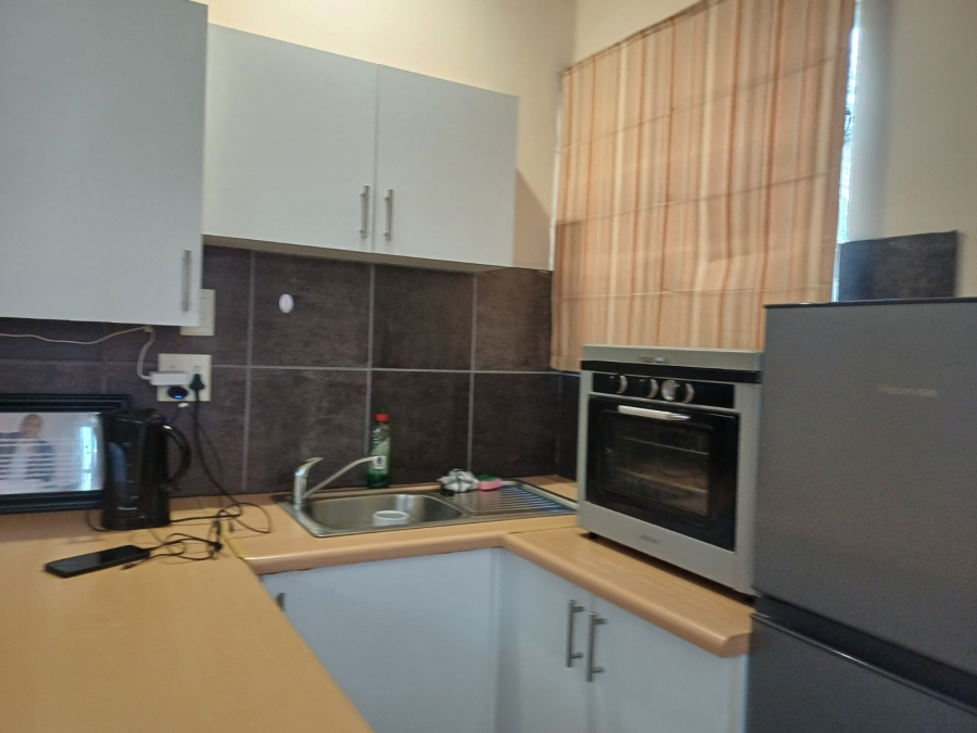 To Let 1 Bedroom Property for Rent in Meadowbrook Gauteng