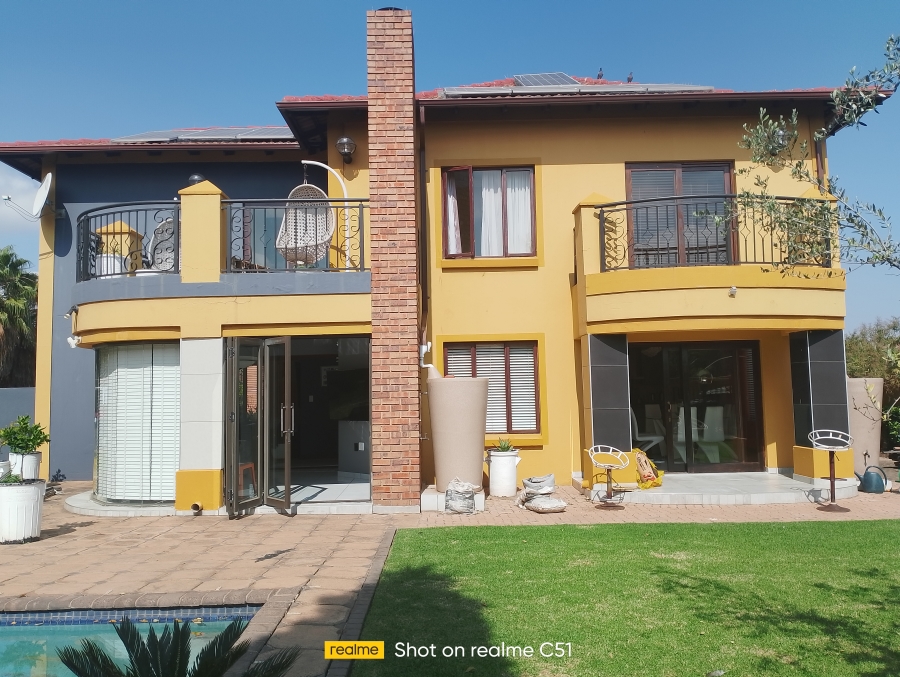 4 Bedroom Property for Sale in Helderwyk Gauteng