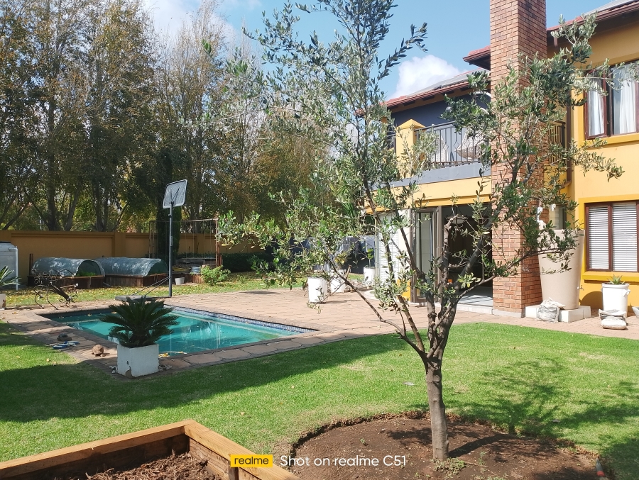 4 Bedroom Property for Sale in Helderwyk Gauteng