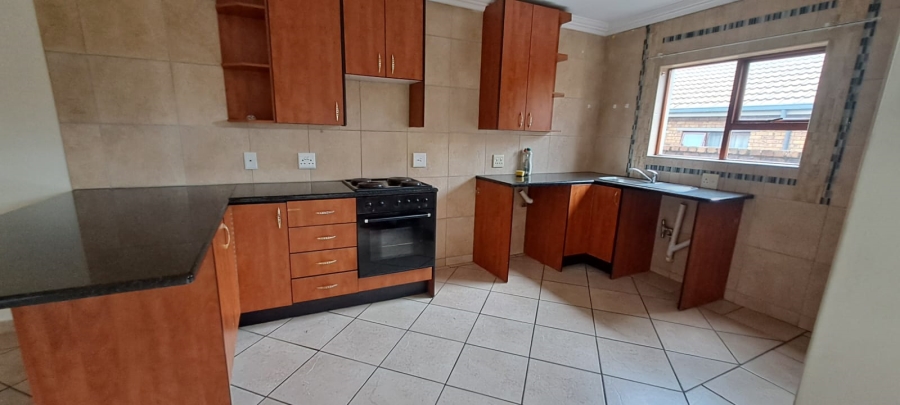 2 Bedroom Property for Sale in Bartlett Gauteng