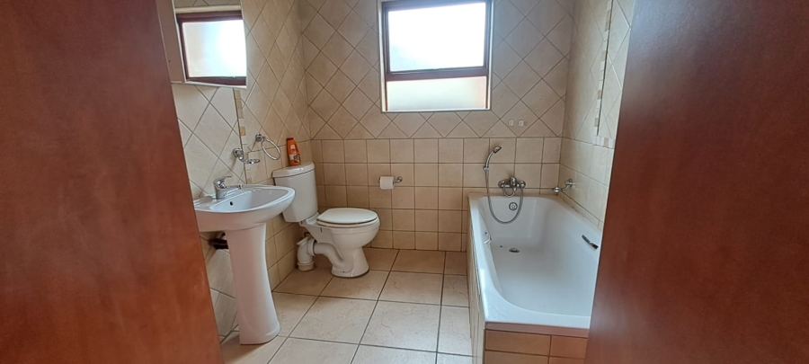 2 Bedroom Property for Sale in Bartlett Gauteng