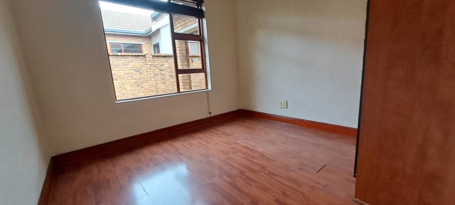 2 Bedroom Property for Sale in Bartlett Gauteng